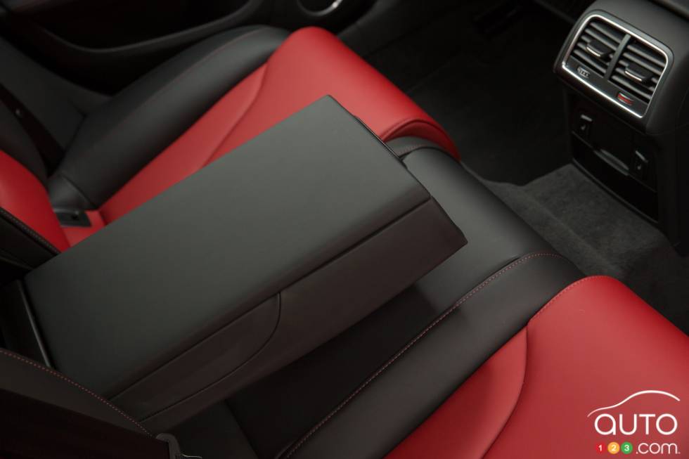 accoudoir sièges arrières