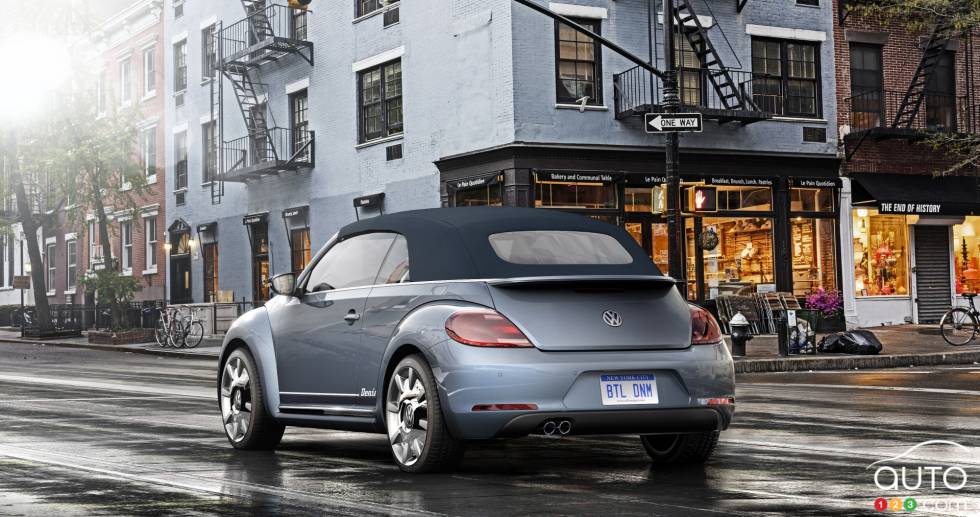 Rear 3/4 view