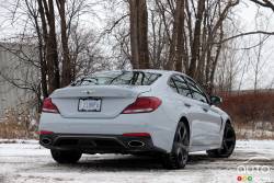 We drive the 2021 Genesis G70