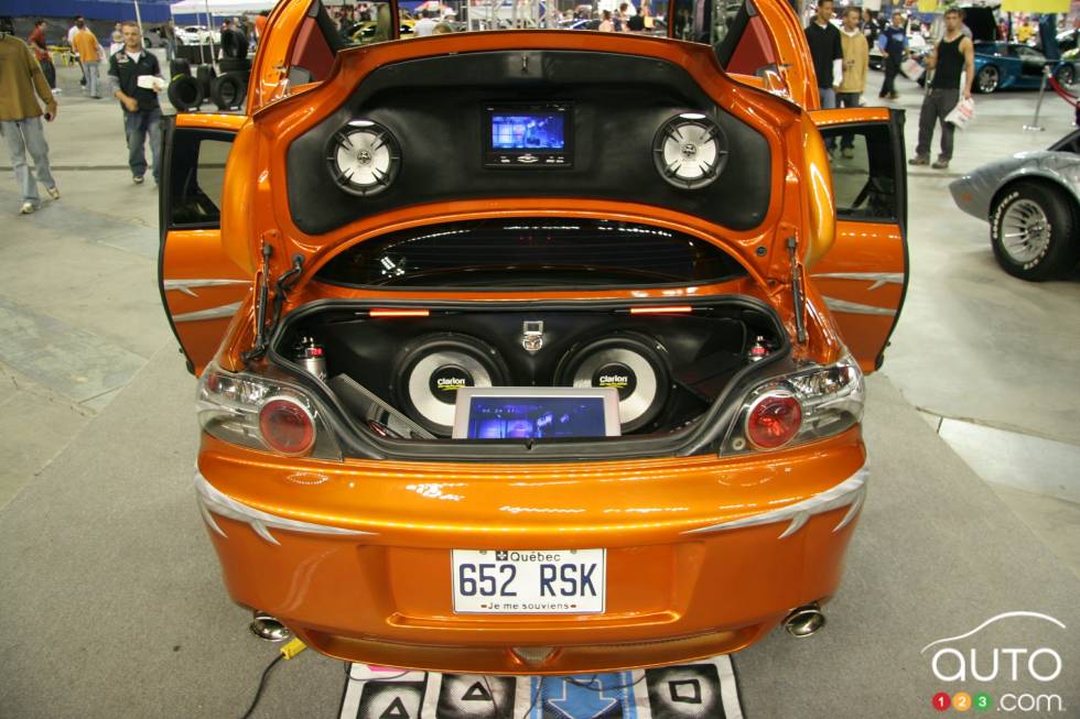 Montreal National Sport Compact 2006