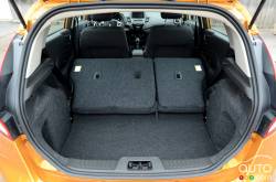 2016 Ford Fiesta SE trunk