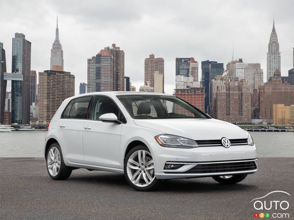 2018 Golf 3/4 front view