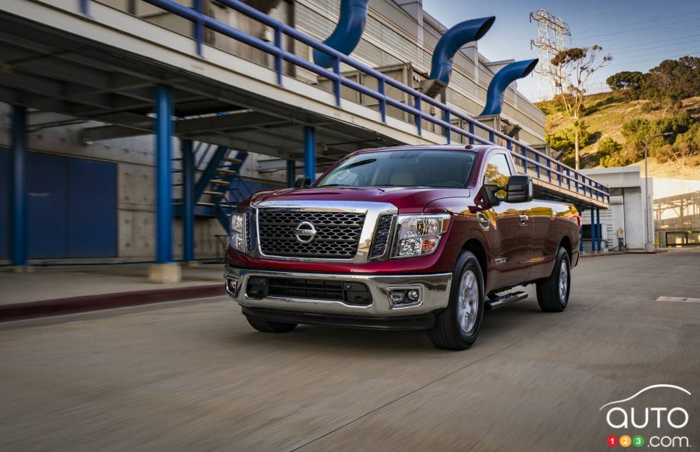2017 Nissan TITAN Single Cab driving