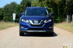 2017 Nissan Rogue front view