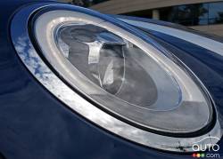 2016 MINI Cooper S 5-door headlight