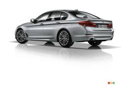 2017 BMW 5 series rear 3/4 view