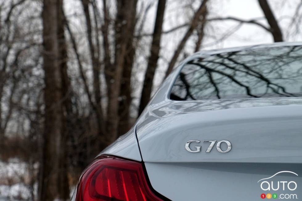 We drive the 2021 Genesis G70