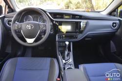 2017 Toyota Corolla dashboard