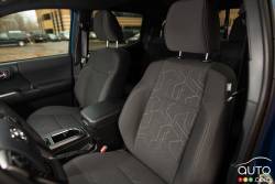 2016 Toyota Tacoma V6 TRD front seats