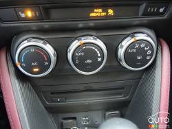 Heating system (Mazda CX-3)