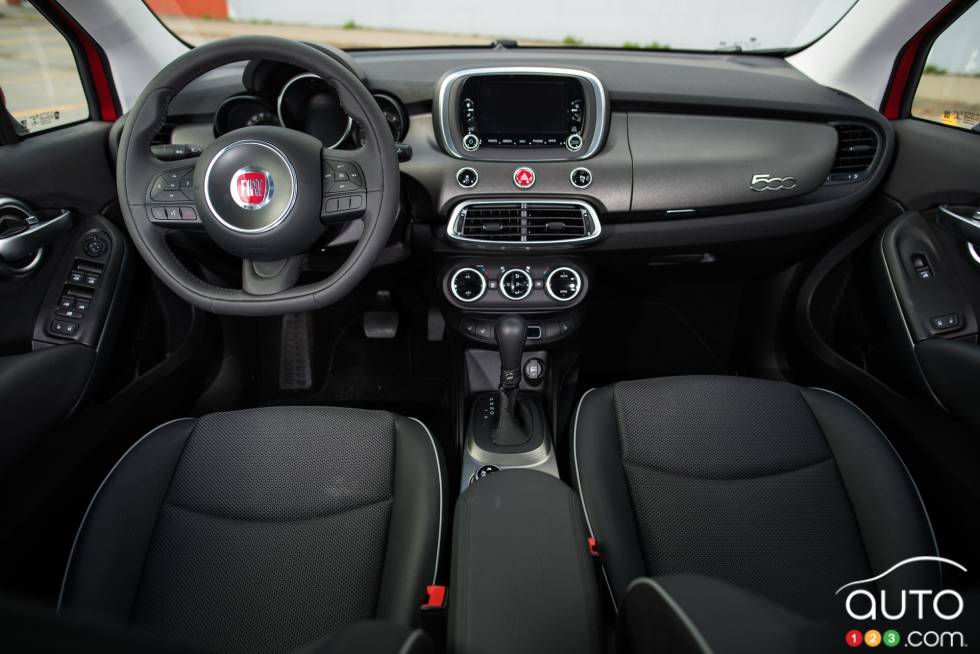 Tableau de bord de la Fiat 500x 2016