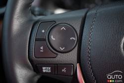 2016 Toyota Rav4 AWD limited steering wheel mounted audio controls