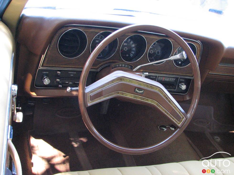 Les Belles Autos d'hier 2006