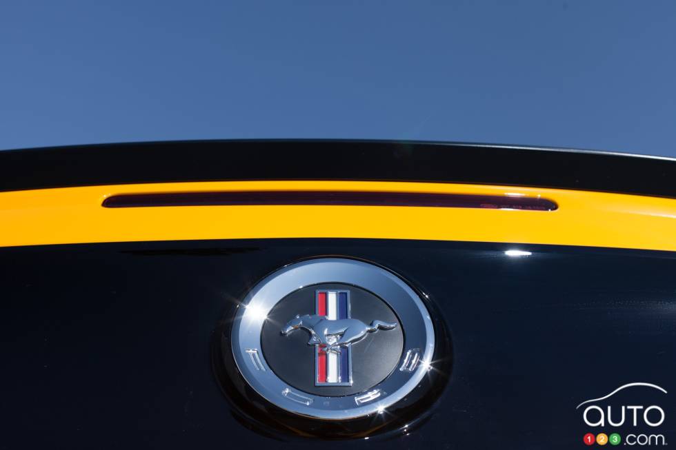 Trunklid details