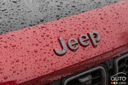 We drive the 2022 Jeep Grand Cherokee