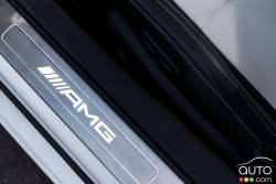Garnissage des seuils de la Mercedes AMG GT S 2016