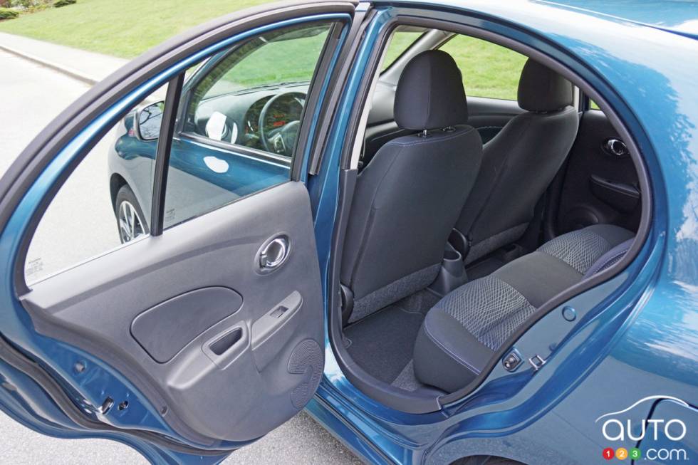 Panneau de porte de la Nissan Micra SR 2016.