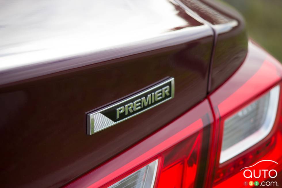 2016 Chevrolet Malibu trim badge