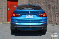 Vue arrière BMW X4 M4.0i 2016