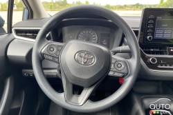 Nous conduisons la Toyota Corolla L manuelle 2021