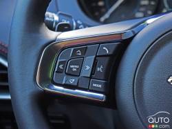 2017 Jaguar XE 35t AWD R-Sport steering wheel mounted audio controls