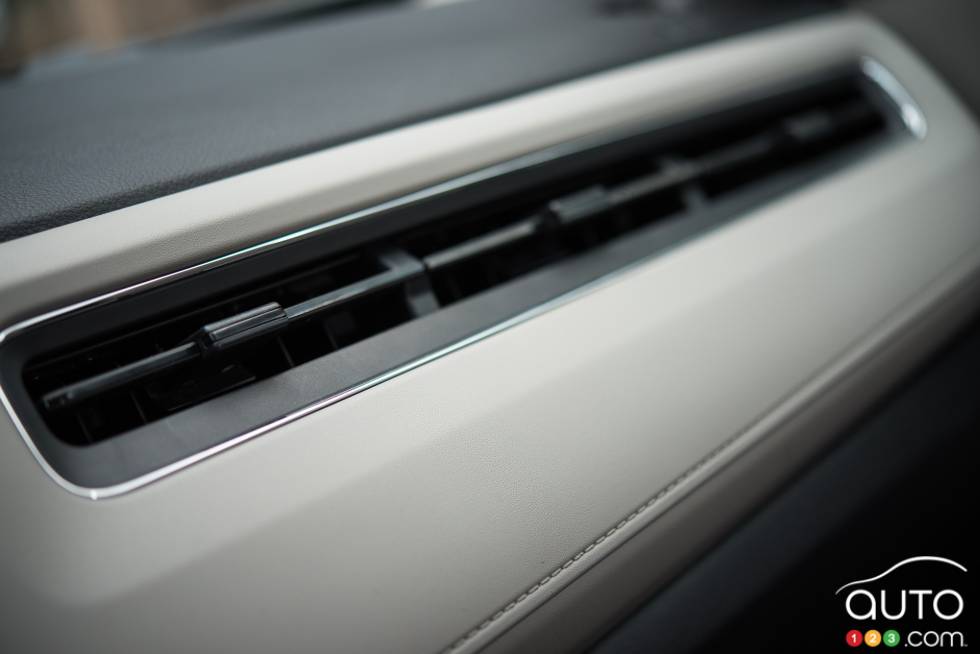 Détail intérieur de la Honda HR-V EX-L Navi 2016