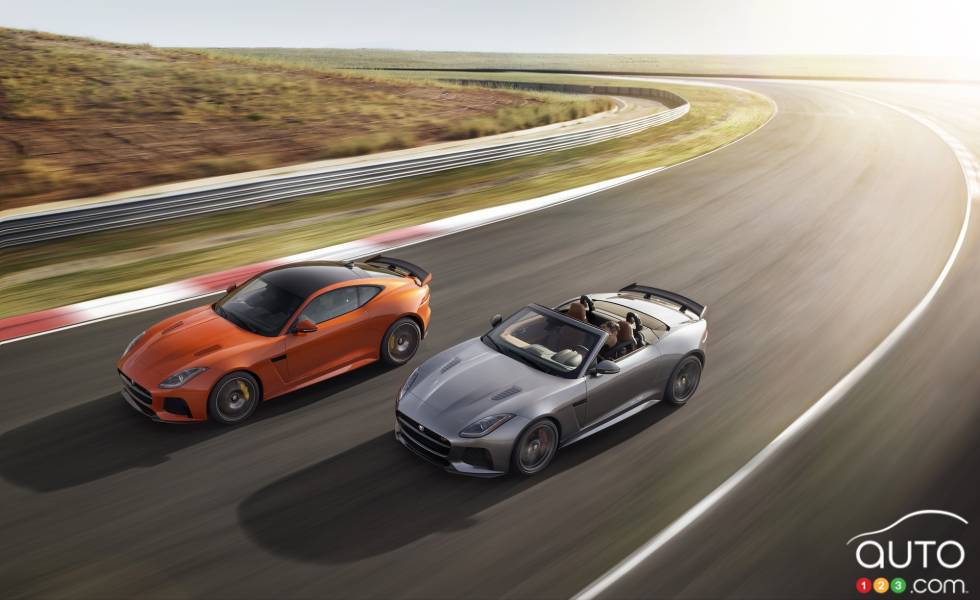 2017 Jaguar F-Type SVR front 3/4 view