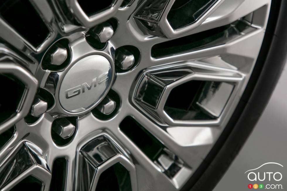 2019 GMC Sierra Denali wheel