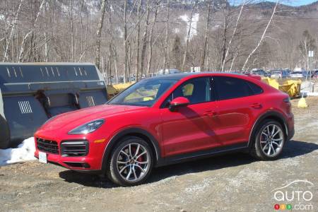 2021 Porsche Cayenne GTS Coupe pictures