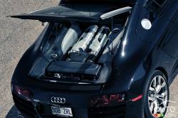 La Audi R8 V10 pendant l'essai comparatif des supervoitures 2010