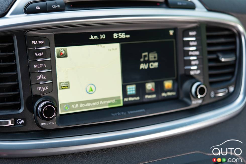 Infotainement controls