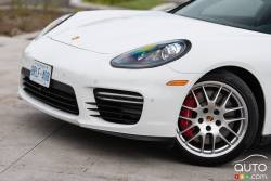 2015 Porsche Panamera GTS front bumper
