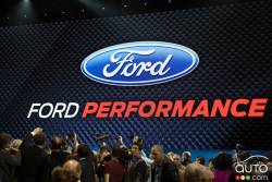 détails du logo Ford