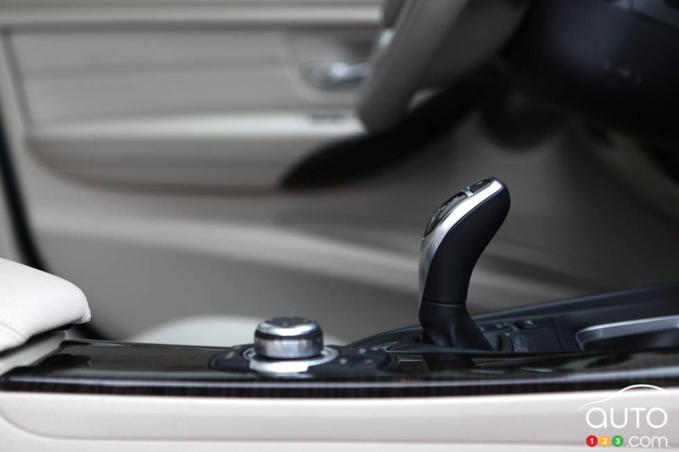 Center console side view