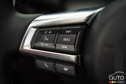 2016 Fiat 124 Spyder steering wheel mounted audio controls