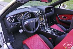 Habitacle du conducteur de la Bentley Continental GT Speed Convertible 2016