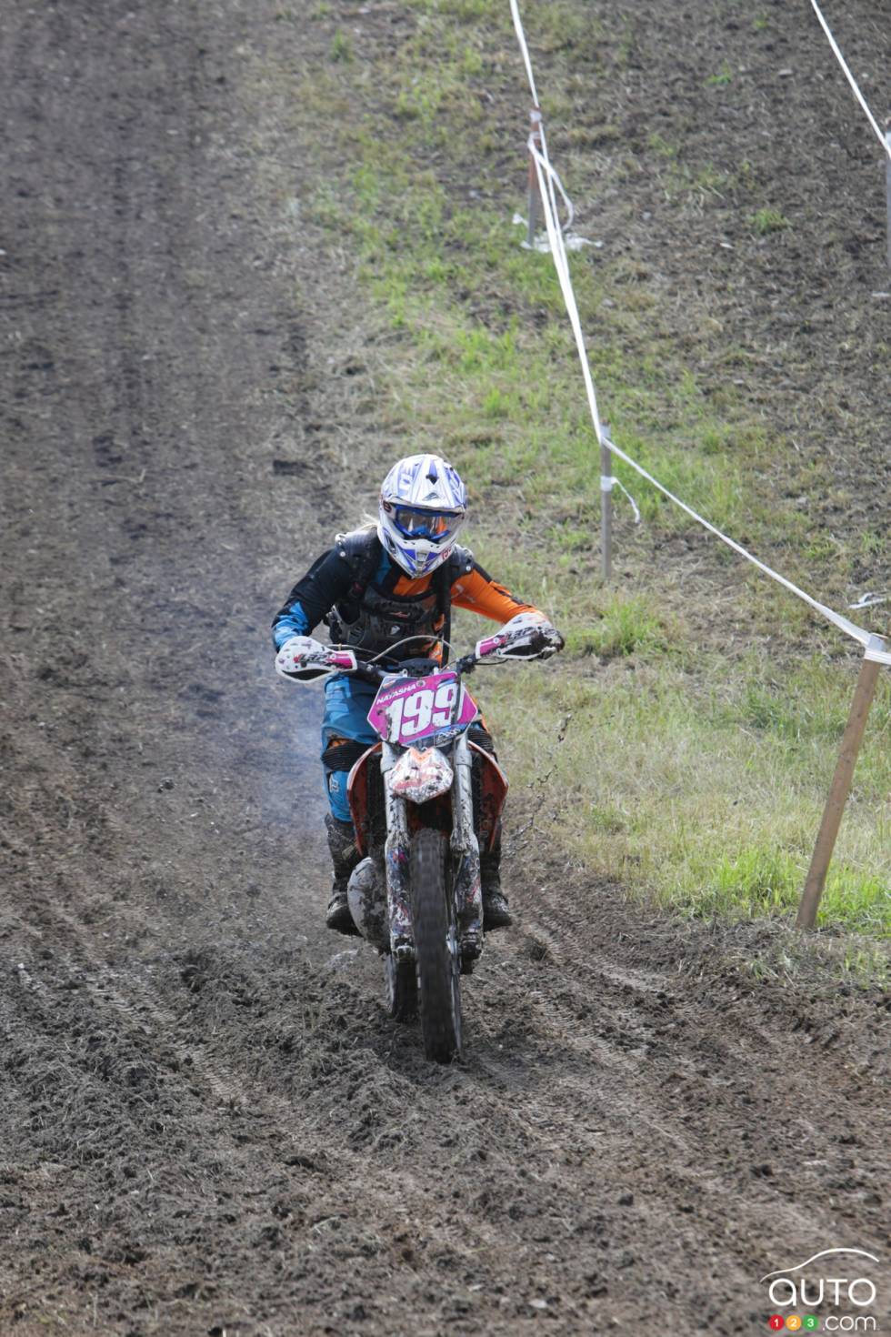 action sur la piste et hors piste