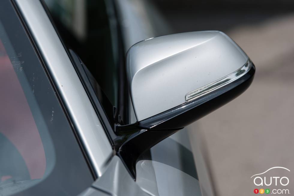 2015 BMW 228i xDrive Cabriolet mirror