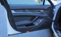 2016 Porsche Panamera GTS door panel