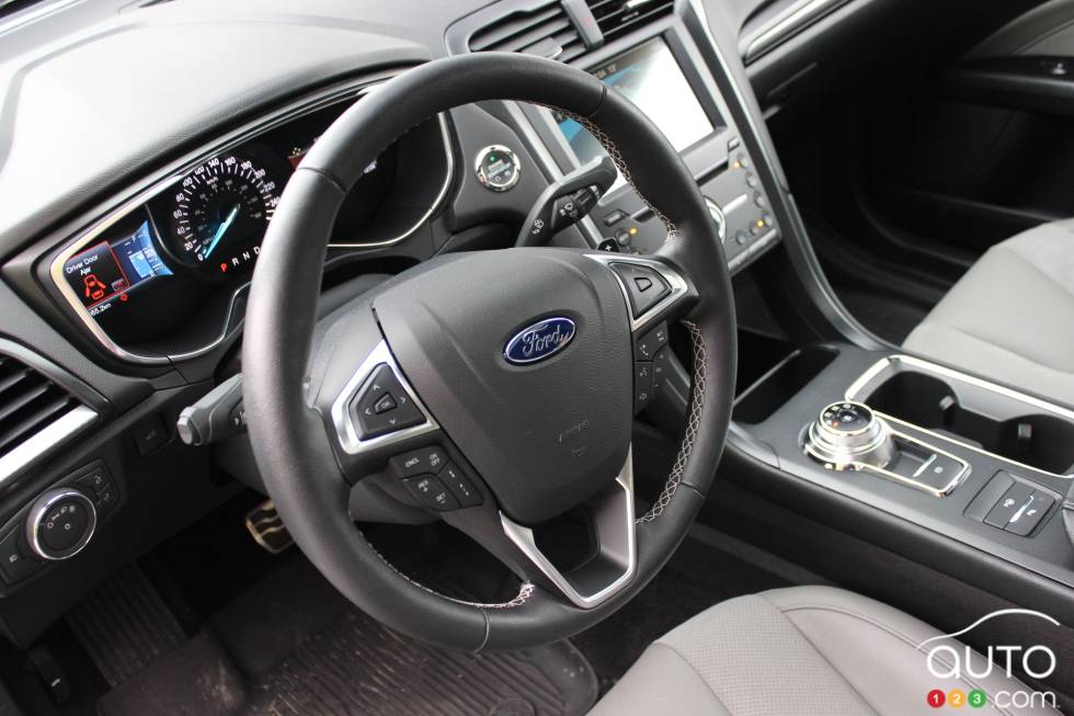 Volant et tableau de bord