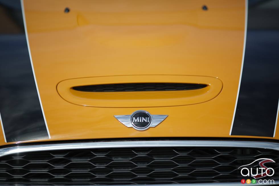 front grille détails