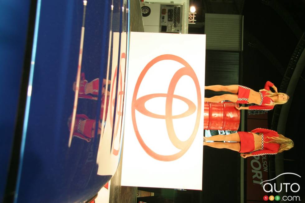 Montreal National Sport Compact 2006