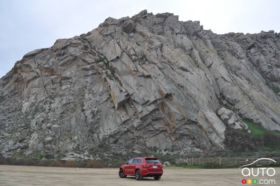 Photos du Jeep Grand Cherokee SRT8 2015 | Photo 26 de 44 ...