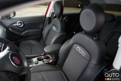 2016 Fiat 500x front seats