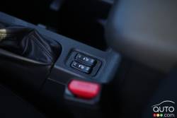 heated seats control knobs details
