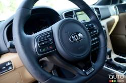 2017 Kia Sportage steering wheel