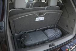 The 2018 Chevrolet Traverse offers an enhanced roster of standard convenience, storage and comfort features ‚Äì including 3.2 ft of hidden underfloor cargo storage