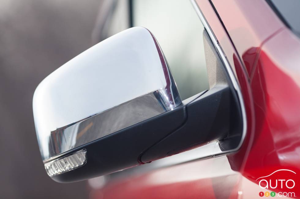 Right outside mirror