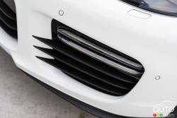 2015 Porsche Panamera GTS fog light
