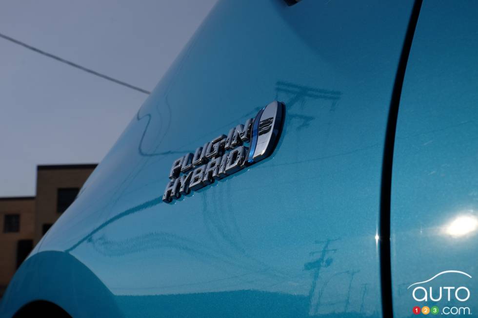 2020 Toyota Prius Prime pictures